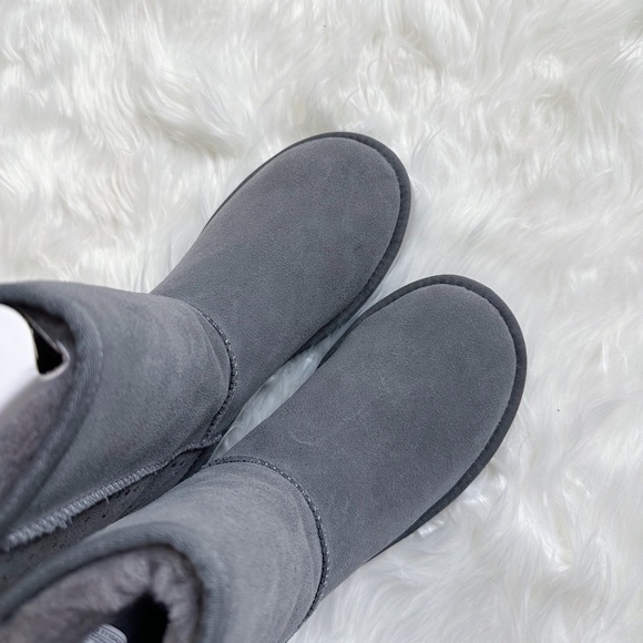 UGG Classic Studded Short Boot - Picture 3 of 7